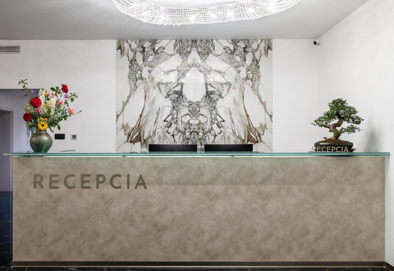 Hotel Zemplen Michalovce Eksteriør billede