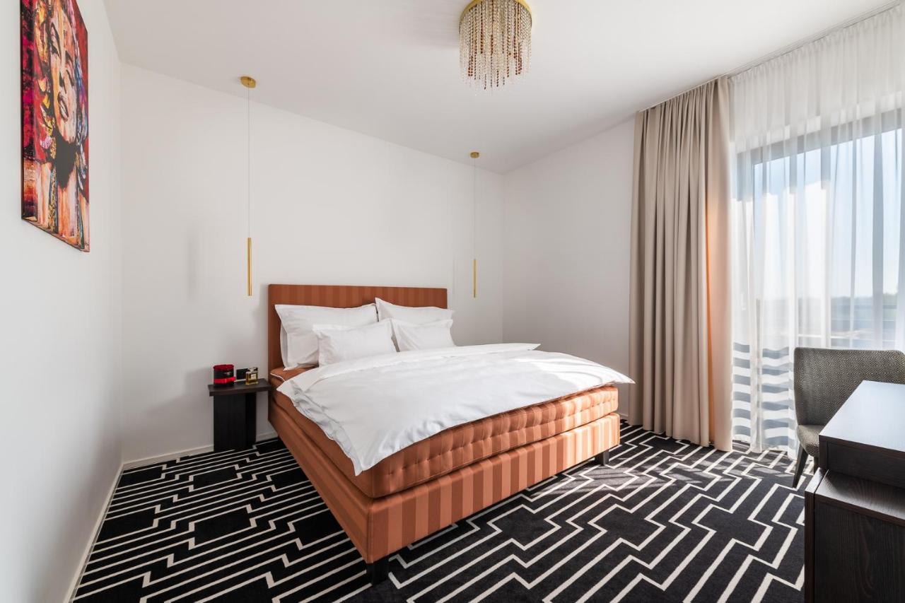 Hotel Zemplen Michalovce Eksteriør billede