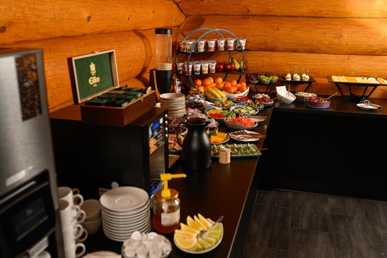 Hotel Zemplen Michalovce Eksteriør billede
